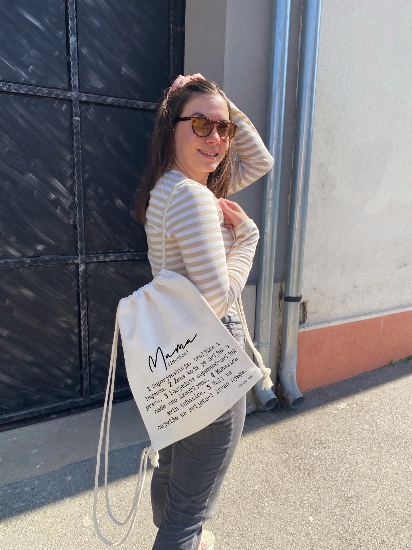 Ruksak - Mama (imenica)