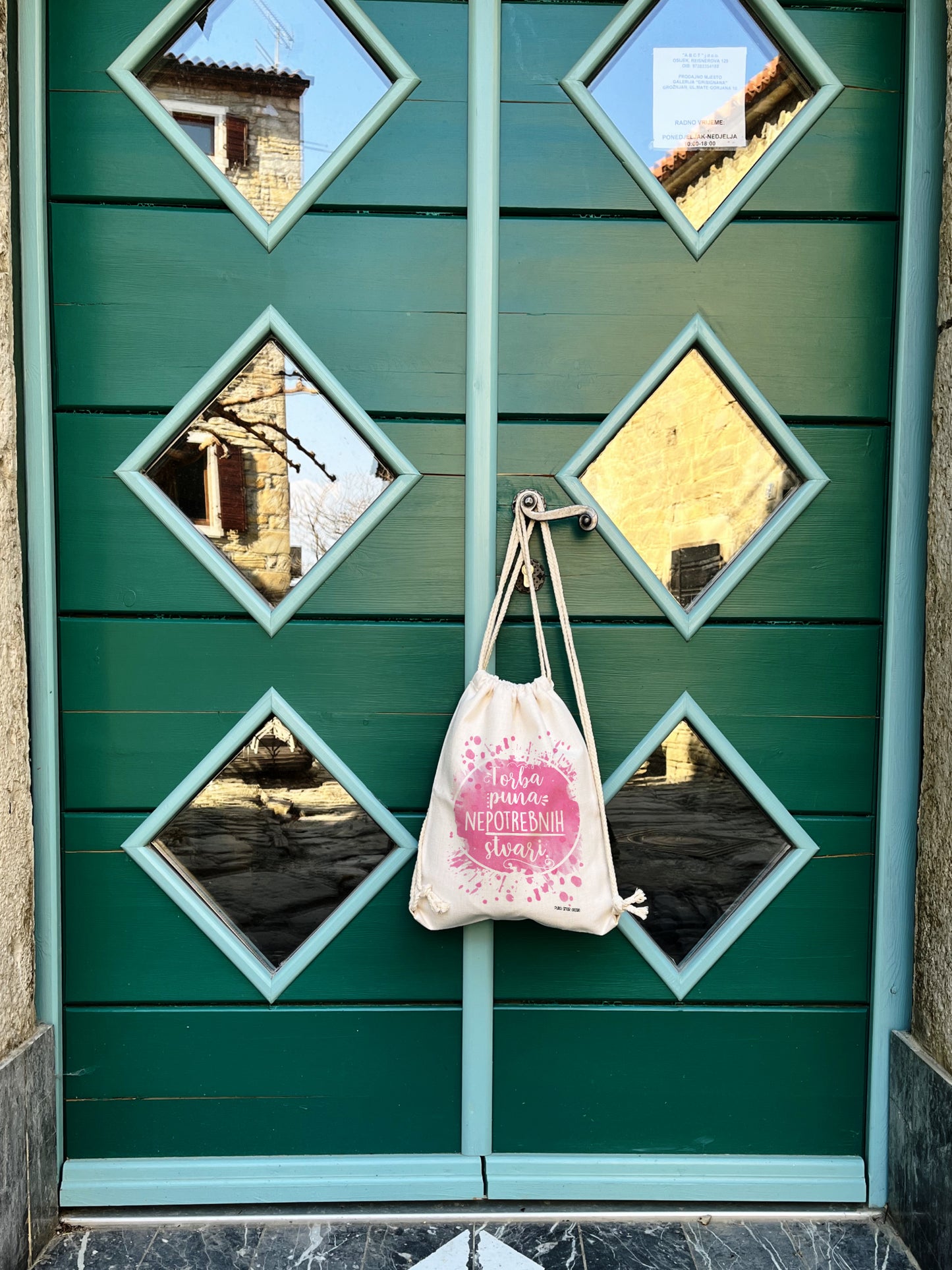 Ruksak - Torba puna nepotrebnih stvari (roza)