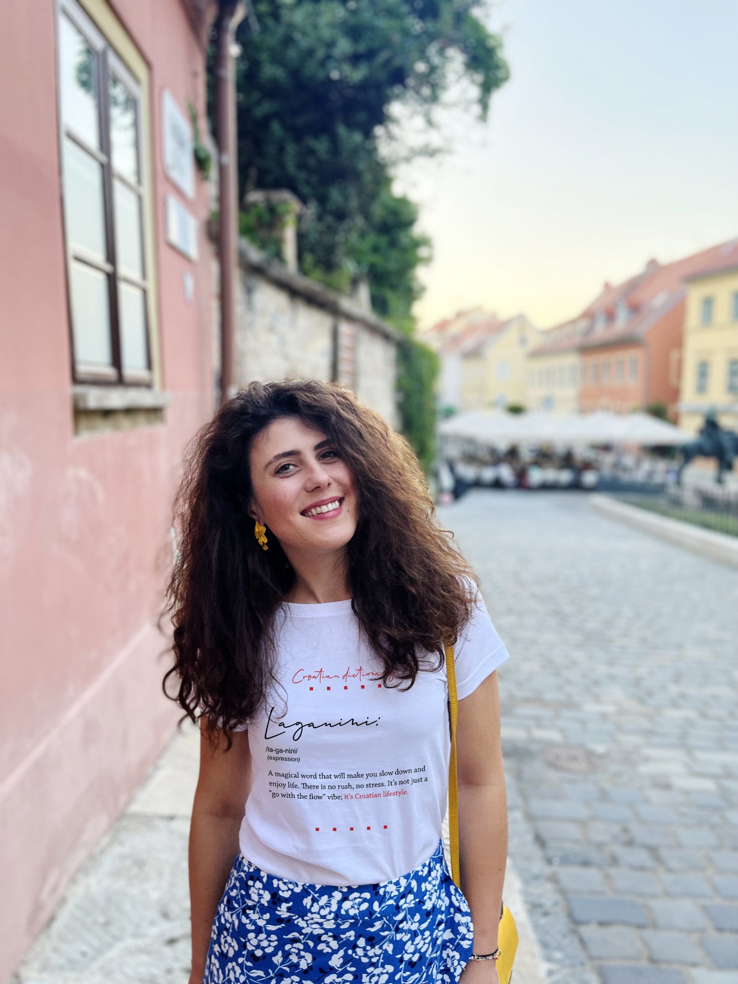 Ženska majica - Croatian dictionary - Laganini
