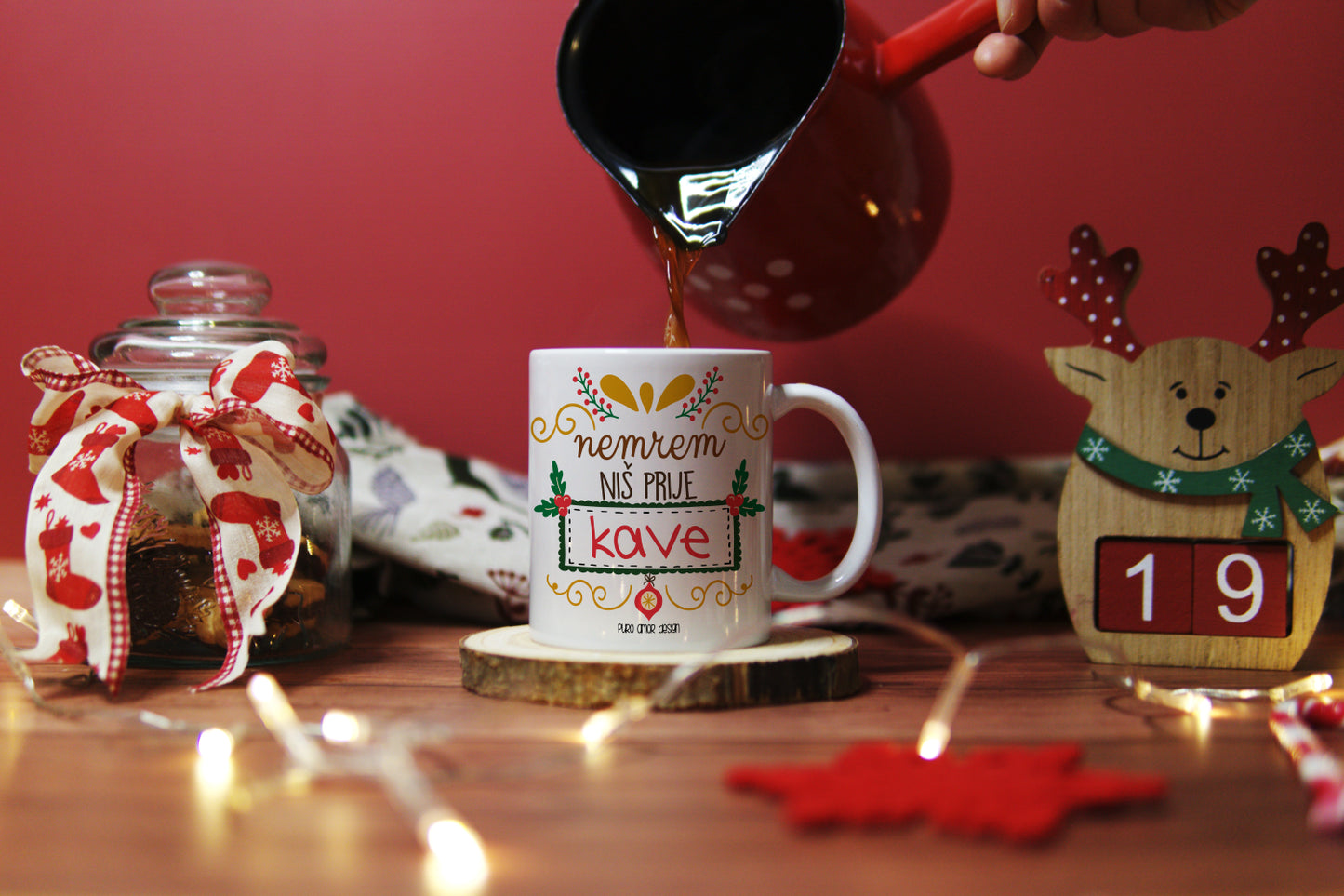 Šalica - Nemrem niš prije kave (božićna)